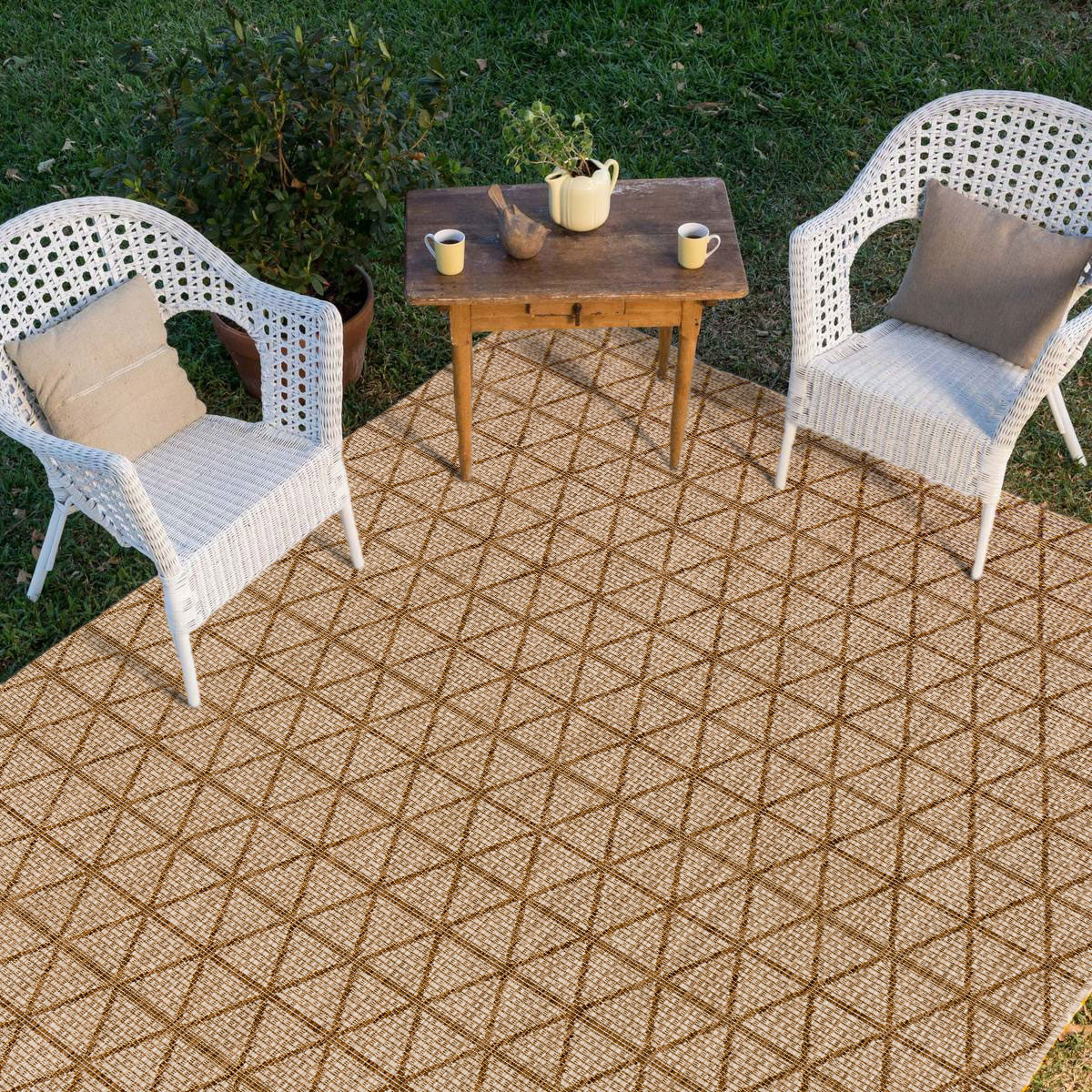 Outdoor rugs from Mafi International can help to keep your outdoors a personal oasis! 